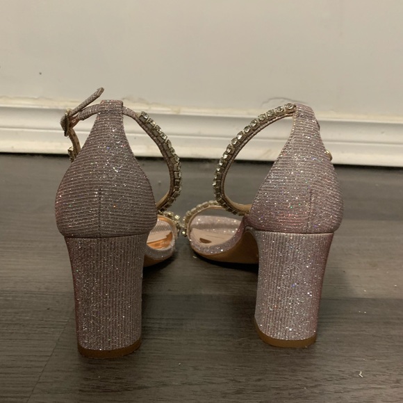 Badgley Mischka Women's Harriet Heeled Rose Sandal 7 - Picture 11 of 11